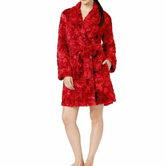(NWT) Alfani Women's Red Faux Fur SUPER SOFT Cozy Wrap Robe Sizes XL or XXL